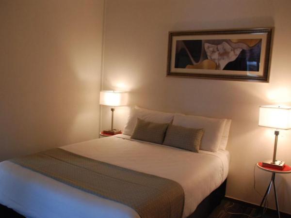 VR Auckland Airport : photo 6 de la chambre chambre lits jumeaux standard avec salle de bains commune