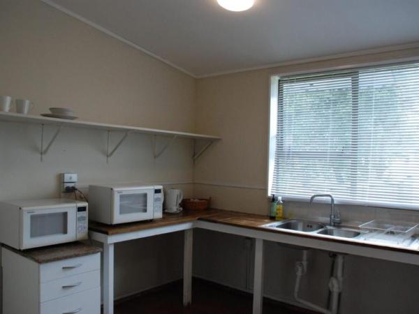 VR Auckland Airport : photo 10 de la chambre chambre lits jumeaux standard avec salle de bains commune