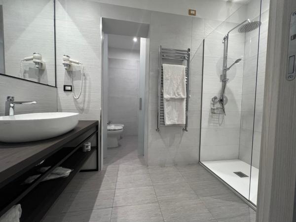 Hotel Tonic : photo 3 de la chambre chambre deluxe