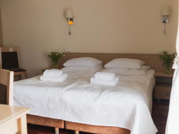 H Villa Herkules : photo 3 de la chambre chambre double confort