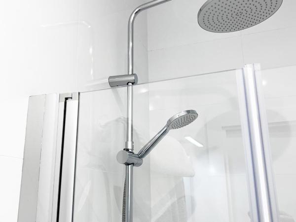 Pensión Régil : photo 2 de la chambre chambre lits jumeaux avec balcon