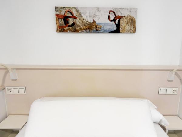 Pensión Régil : photo 4 de la chambre chambre double avec balcon