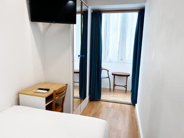 Pensión Régil : photo 2 de la chambre chambre simple