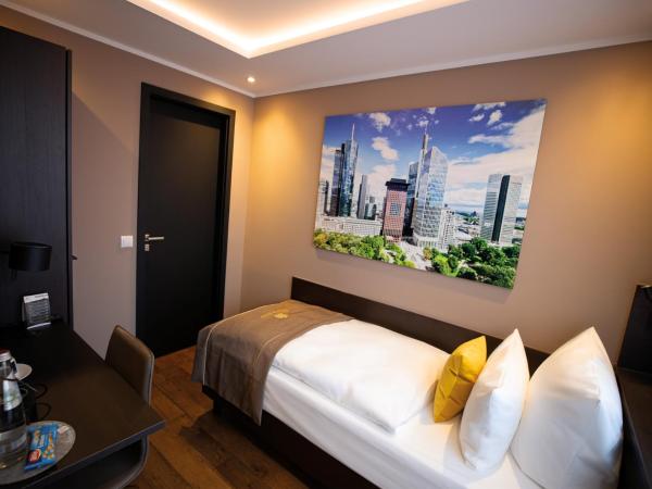Skyline Hotel City Frankfurt : photo 8 de la chambre chambre simple avec balcon