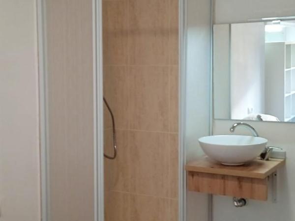 Habitaciones y Suite. UPV, UV y Playa : photo 3 de la chambre chambre double