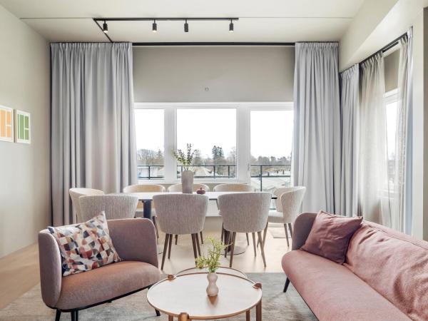 Aiden by Best Western Karlstad Arena : photo 3 de la chambre suite junior avec balcon