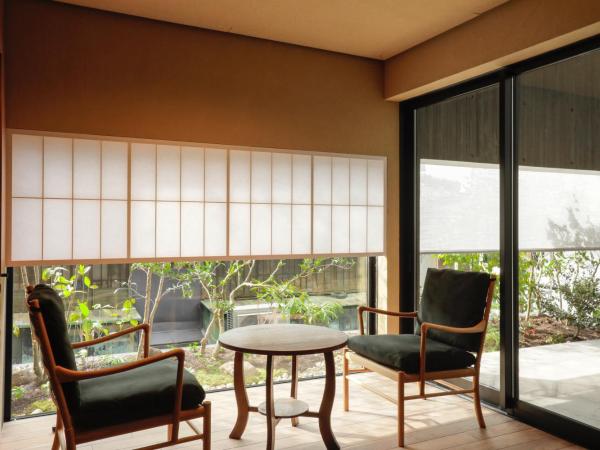 Sowaka : photo 2 de la chambre chambre lit queen-size supérieure avec balcon (annexe)