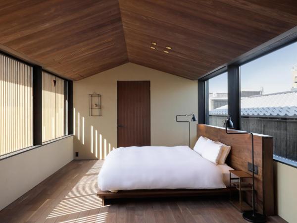 Sowaka : photo 3 de la chambre chambre lit king-size supérieure - vue sur ville (annexe)