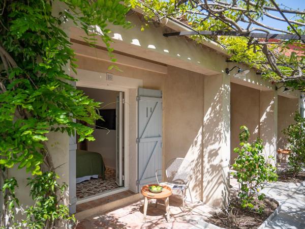 Lou Cagnard : photo 6 de la chambre chambre de luxe avec terrasse