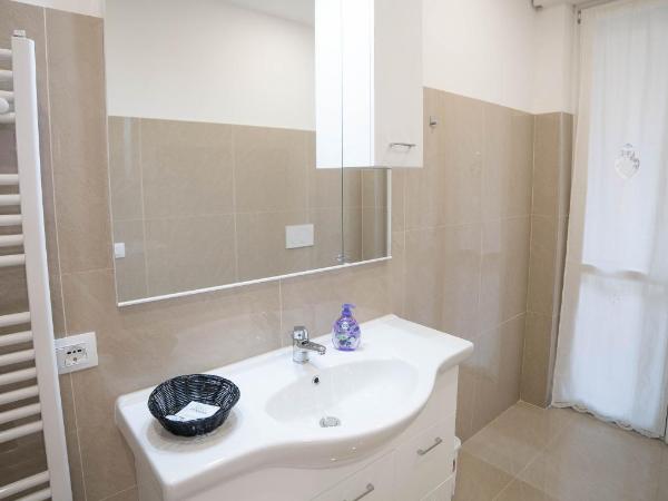 Residenza Ponte Catena : photo 7 de la chambre chambre double avec salle de bains privative