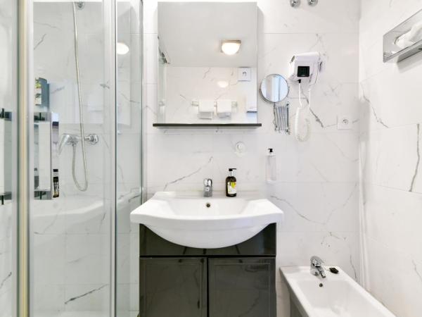 Logis Hotel & Restaurant Bergeret Sport : photo 4 de la chambre chambre double