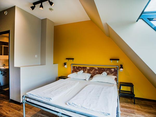 Wombat's City Hostel Vienna Naschmarkt : photo 1 de la chambre chambre double avec vue