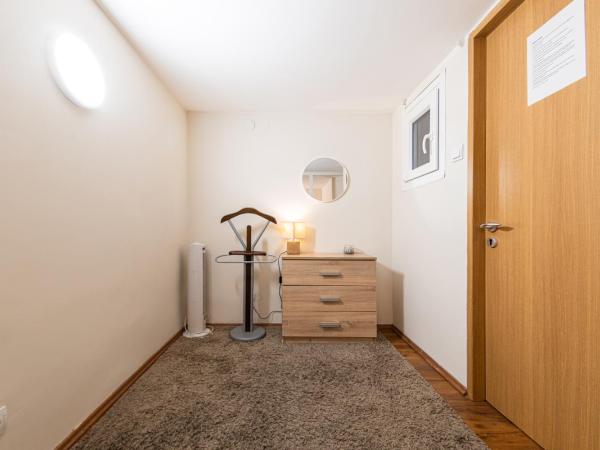 Urban Rooms : photo 7 de la chambre chambre double avec salle de bains commune