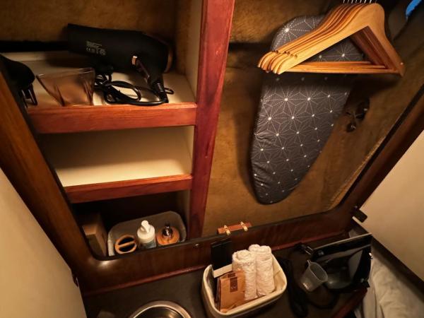 Eva's Yatch Stay : photo 9 de la chambre mobile home