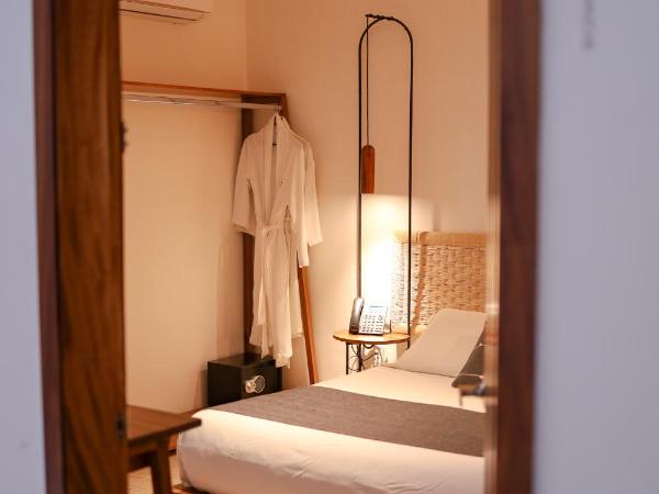 Hotel Boutique Casa de Arte Oaxaca, Art Gallery & Pool : photo 2 de la chambre chambre double standard