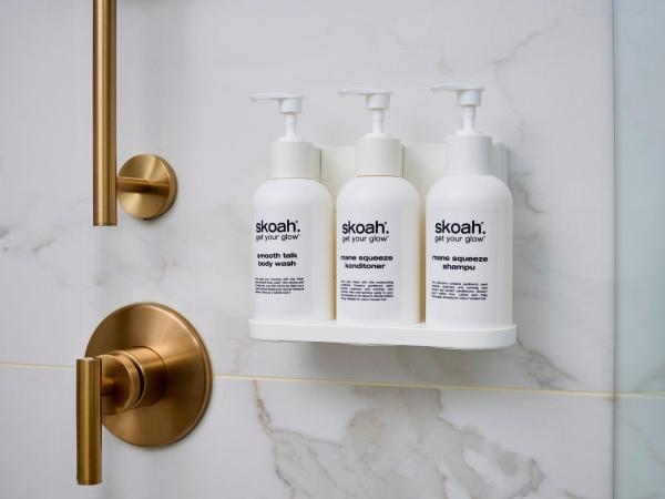 Pantages Hotel Toronto Centre : photo 5 de la chambre studio de luxe avec 2 lits queen-size