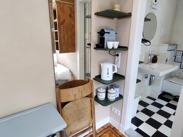 B&B House of Straw Amsterdam : photo 5 de la chambre chambre double avec salle de bains privative