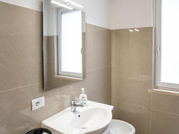 Residenza Ponte Catena : photo 9 de la chambre chambre triple avec salle de bains privative