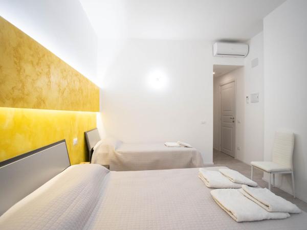 Residenza Ponte Catena : photo 10 de la chambre chambre triple avec salle de bains privative