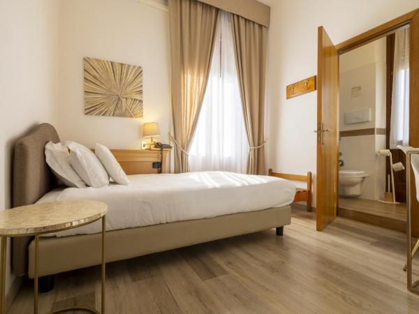 Hotel Bagliori : photo 7 de la chambre chambre simple supérieure