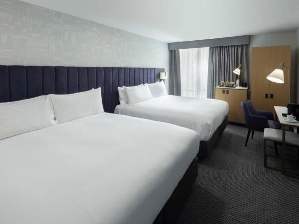 DoubleTree by Hilton Manchester Piccadilly : photo 2 de la chambre chambre king de luxe avec 2 lits king-size