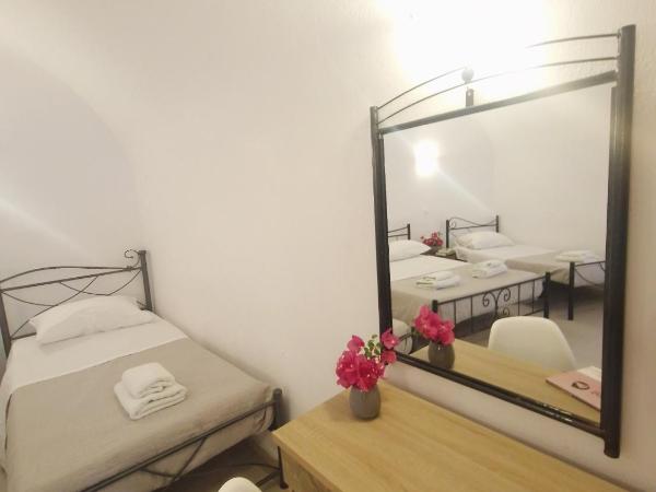 Kykladonisia Traditional Settlement : photo 5 de la chambre chambre quadruple Économique - demi-sous-sol