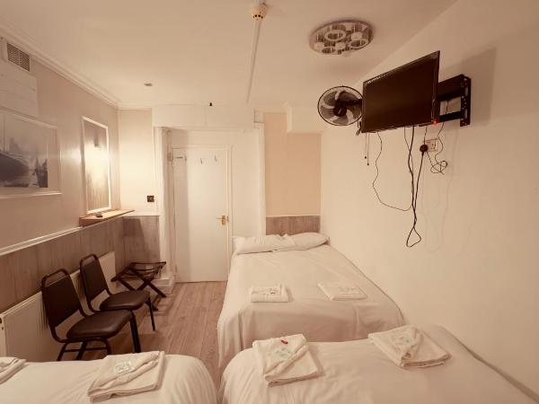Earls Court Hotel : photo 1 de la chambre chambre familiale