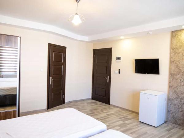 İkarus Hotel : photo 8 de la chambre chambre double