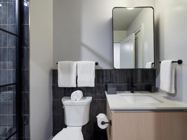 Riversuites At The Battery : photo 4 de la chambre suite lit king-size