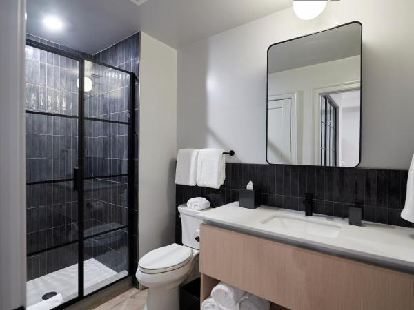 Riversuites At The Battery : photo 2 de la chambre suite lit king-size