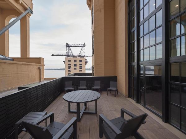 Riversuites At The Battery : photo 10 de la chambre suite avec terrasse