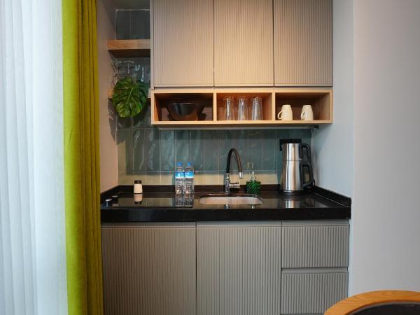 Dream house 22 : photo 3 de la chambre chambre double avec baignoire spa