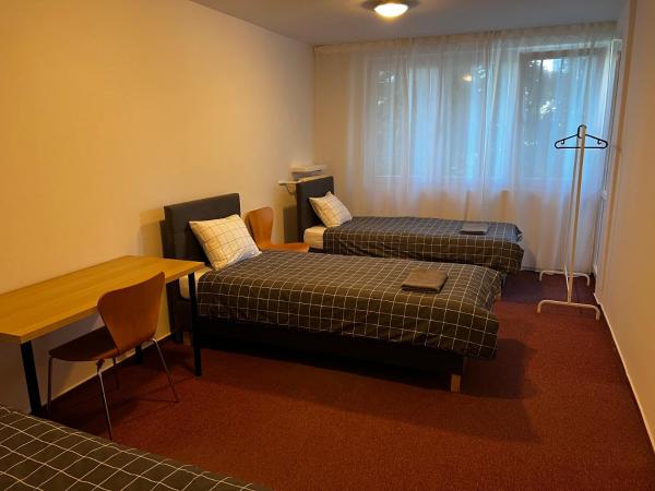 Warszawa Zachodnia : photo 6 de la chambre chambre triple avec salle de bains commune