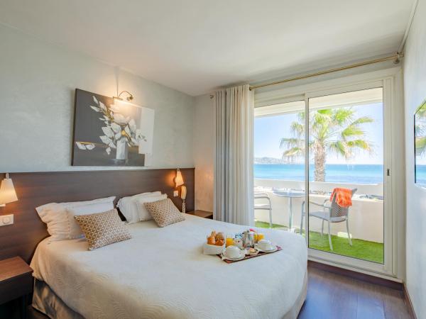 Hôtel La Plage : photo 2 de la chambre chambre double avec balcon - premier Étage - vue sur mer