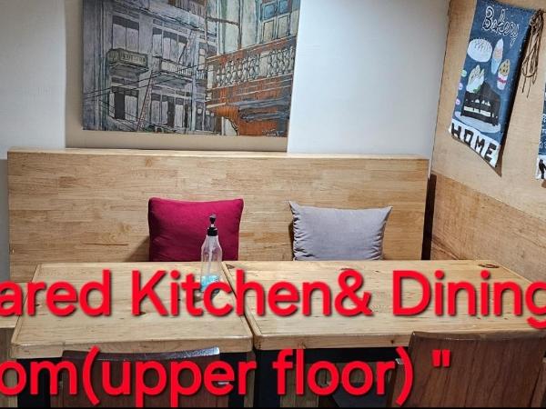 Double D Rooms & Cafe : photo 4 de la chambre chambre double avec salle de bains privative