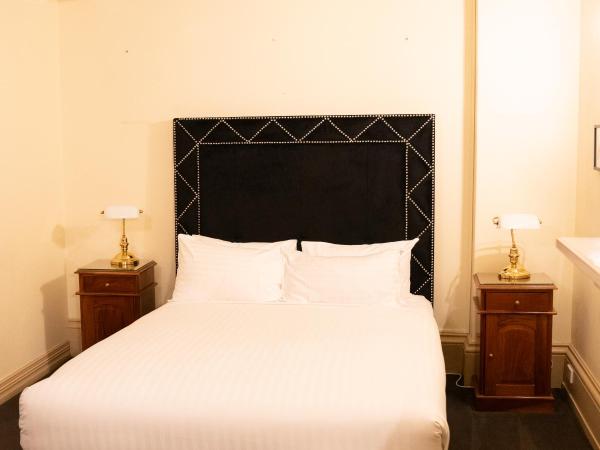 The Macquarie Hobart : photo 3 de la chambre hébergement lit queen-size Économique