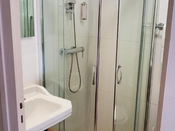 Grand Hôtel de la Poste : photo 2 de la chambre chambre simple