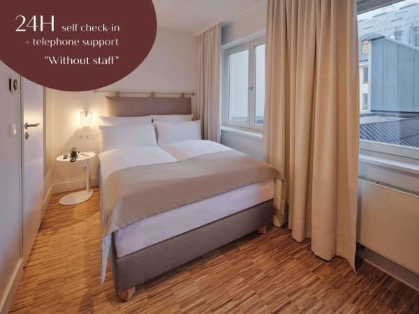 Classik Hotel Hackescher Markt - Self Check In : photo 4 de la chambre petite chambre double