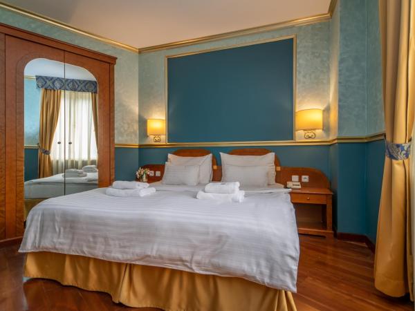 Hotel Kinsky Fountain : photo 3 de la chambre superior family room - connected rooms