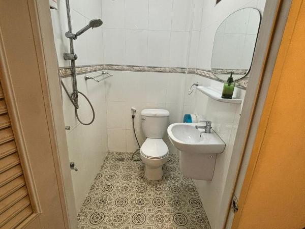 La Locanda : photo 3 de la chambre chambre triple avec salle de bains privative séparée