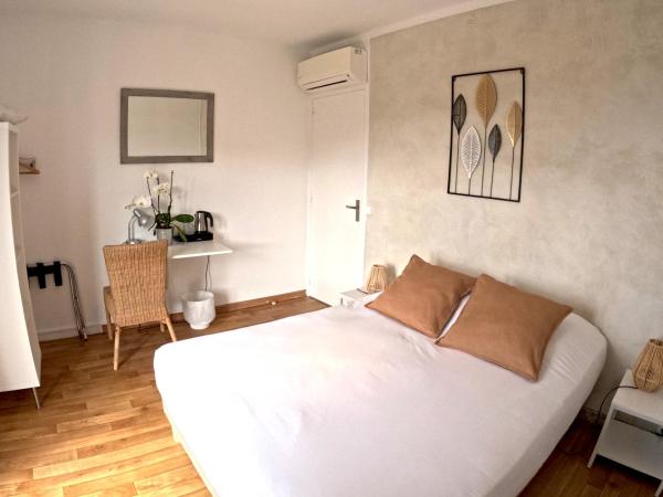 Azur Hotel : photo 1 de la chambre chambre double standard - vue sur mer