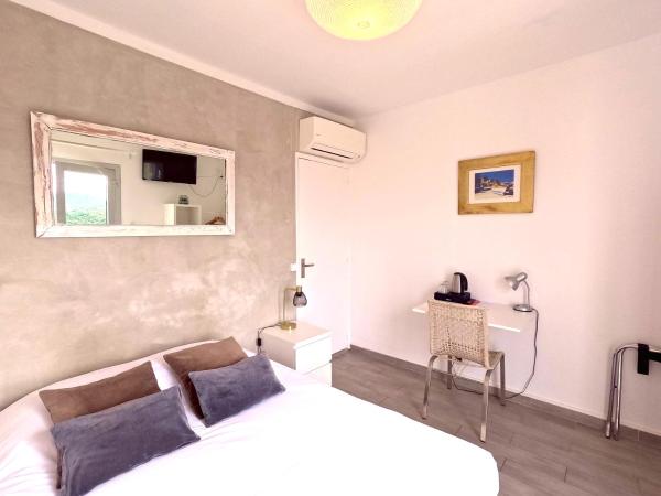 Azur Hotel : photo 2 de la chambre chambre double standard - vue sur mer