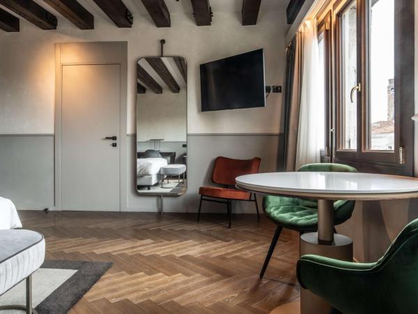 Radisson Collection Hotel, Palazzo Nani Venice : photo 8 de la chambre suite junior - vue sur canal