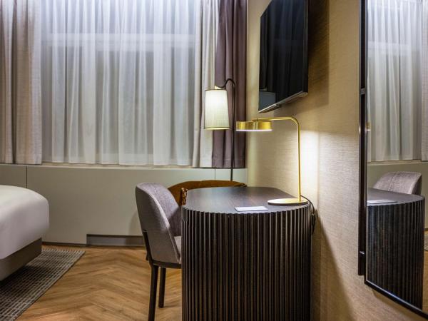 DoubleTree By Hilton Brussels City : photo 3 de la chambre chambre lit king-size
