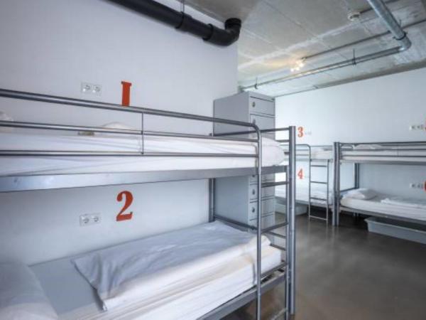 Jaeger´s Munich (Hotel/Hostel) : photo 2 de la chambre lit dans dortoir mixte de 10 lits - réservé aux 18-35 ans