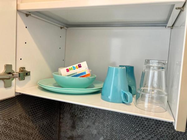 Amber Terrace Studios Downtown : photo 3 de la chambre petit studio