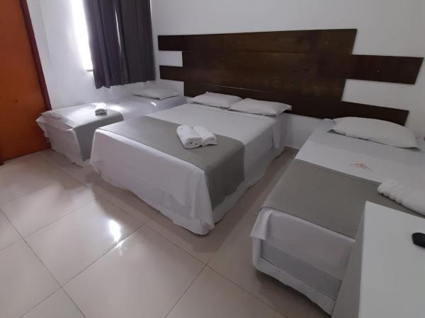 Central Palace Hotel : photo 4 de la chambre suite familiale