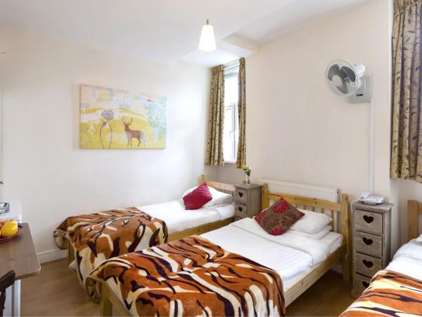 City London Hotel : photo 1 de la chambre chambre triple
