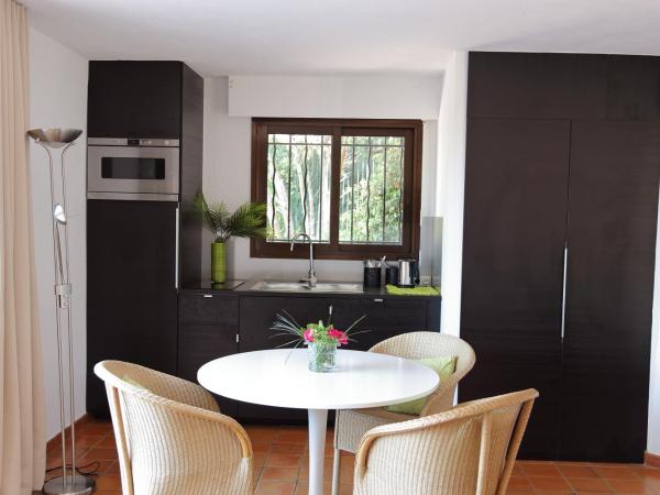 Les Jardins de Cassis : photo 3 de la chambre suite (5 adultes)
