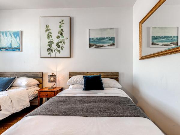 Hôtel Automatisé Manoir des Remparts : photo 1 de la chambre chambre double – vue sur lac